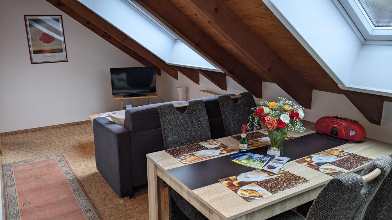 Gaestehaus Regina 룰라 외부 사진